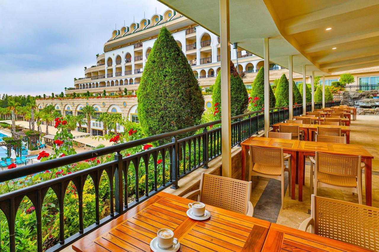 Crystal Sunset Luxury Resort & Spa Side Exterior foto