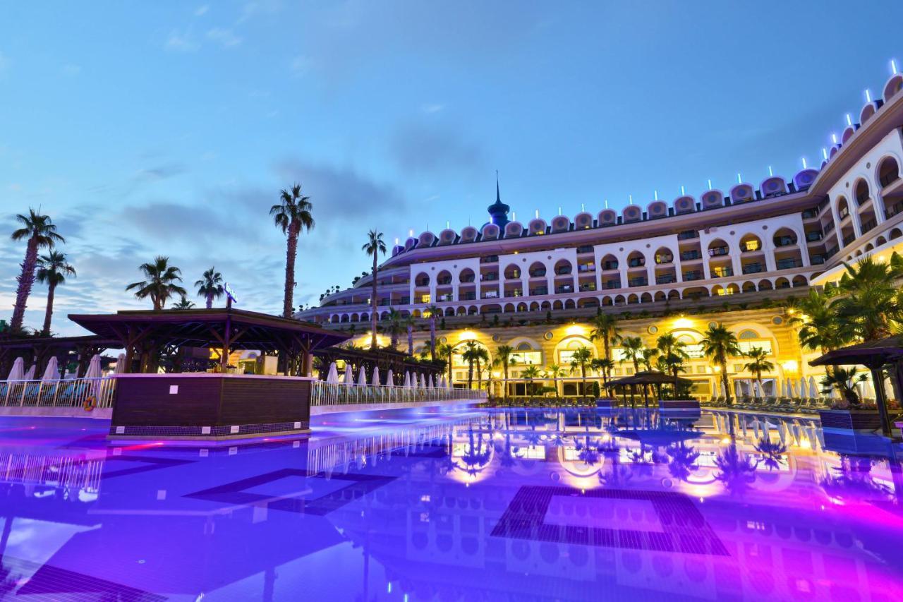 Crystal Sunset Luxury Resort & Spa Side Exterior foto